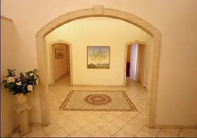 Embassy 3*