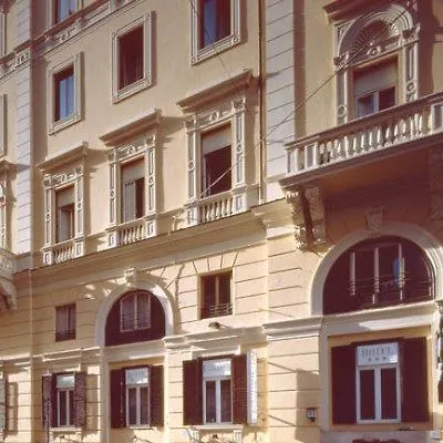 Отель Embassy 3*