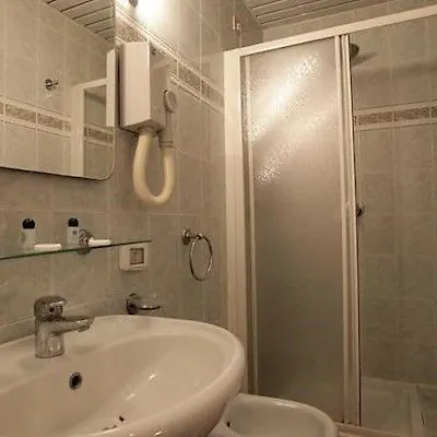 Embassy 3* Рим