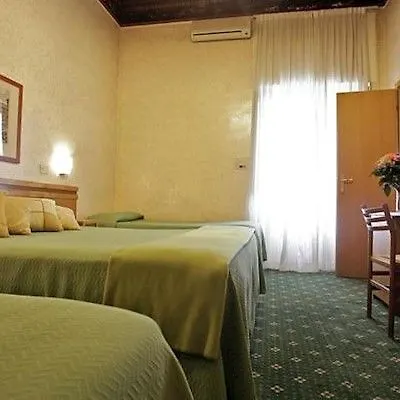 Embassy 3* Рим