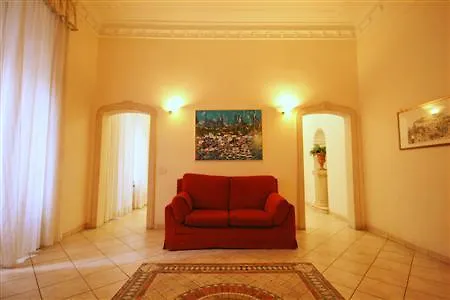 Отель Embassy 3*
