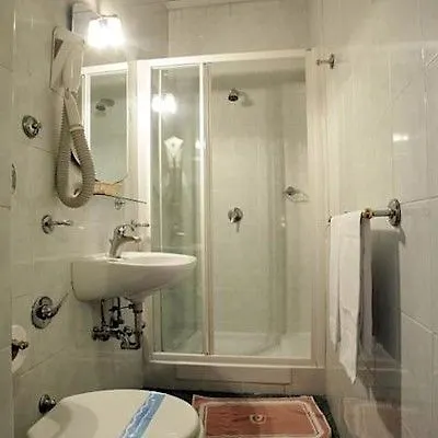 Embassy Hotel Rom